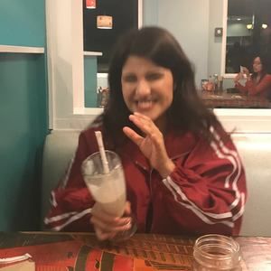 Meet your Posher, Ana